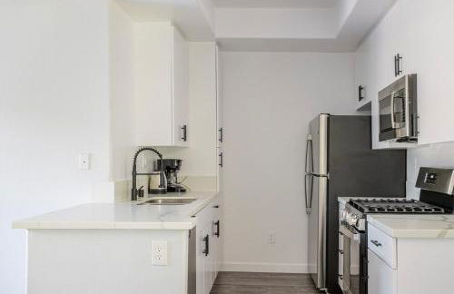 Blueground Sawtelle view nr Westwood Park LAX-1396 - Foto 8