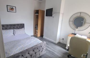 Lovely 2-bedroom house close to Media City. - Foto 7