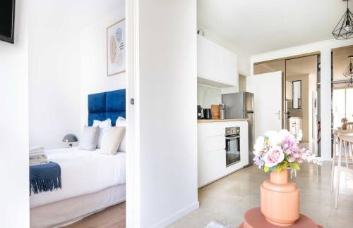 Chic Parisian 1-Bedroom Apartment in Vibrant 10th Arr - Mobility Lease - Foto 2