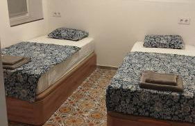 amazing place in the old town - Photo 6