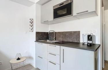 Studio paisible - métro Oullins centre - Foto 5