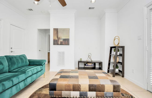 Lux Galleria Home-5BR Roof Deck - Foto 22