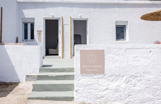 Salty Caves Apartments Milos - Photo 41