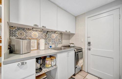 Waterfront Corner Suite Heated Pool Near Beach - Foto 10