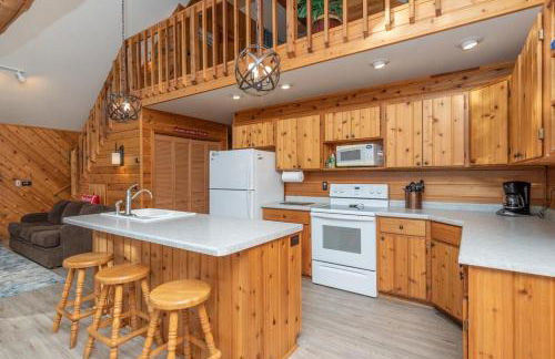 Porch in the Pines in Eagle River WI - Photo 10