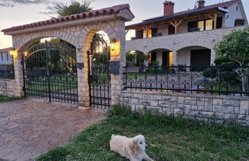 Apartments Mihael and Melani - Foto 1