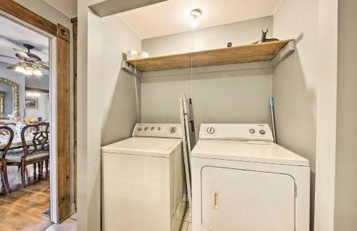 The Farm House with Deck and Historic Charm! - Foto 32