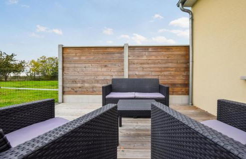 Awesome Home In Bacilly With Wifi - Foto 12