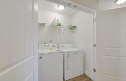 5 Mi to Charlotte Motor Speedway Cozy Townhome - Foto 23