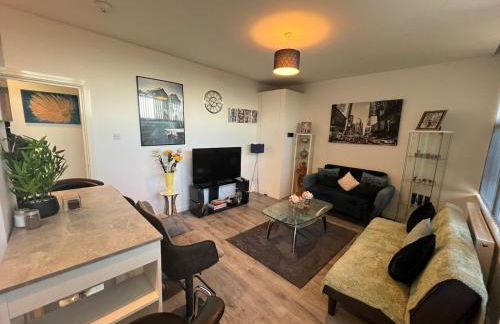 2 Bedroom Flat Sun in town Center Wellingborough - Photo 1