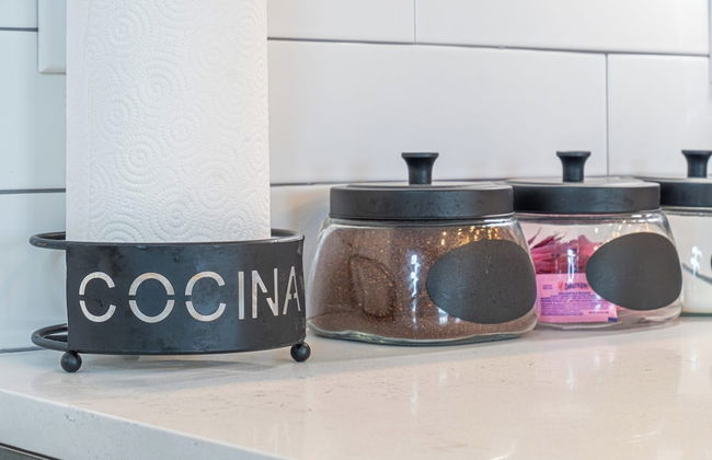 Trendy Historical Home Near Downtown Attractions - Foto 15