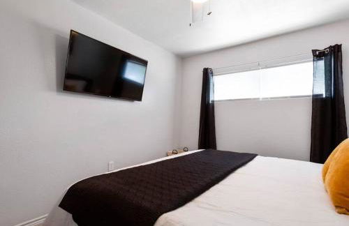 Golden Vibes Dwtn,Eado,Nrg,MedCtr,MTR,Rodeo - Photo 7