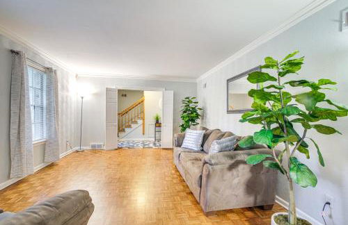 Walk to Graceland Spacious Memphis Home! - Foto 11