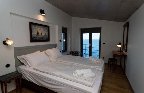 LEONIDIONHOUSES - The Lykoskufi Villas - Photo 30