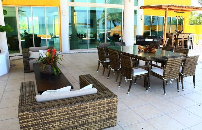 Uinic Chay Luxury Ocean Front Villa - Photo 15