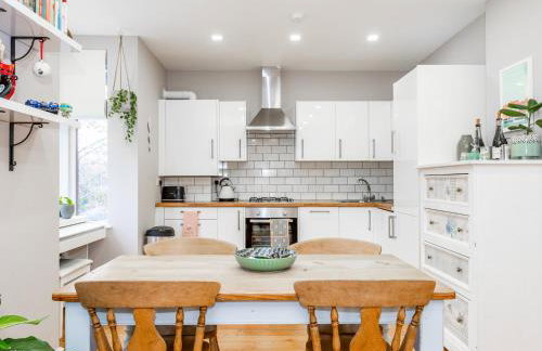 Amazing Lovely 1BDR Apartment, South London - Photo 14