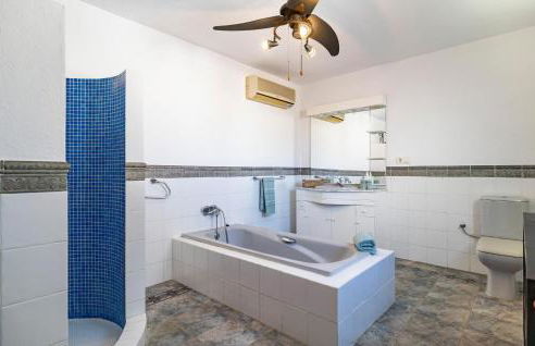 Lovely Home In Guaro With Wifi - Foto 8