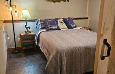 Luxury Lodge on 40 Private Acres • HUMM Sauna • Party Barn • - Foto 61