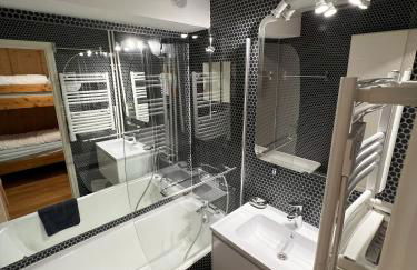 Appartement lumineux, grand balcon, vue sur La Meije - Photo 21