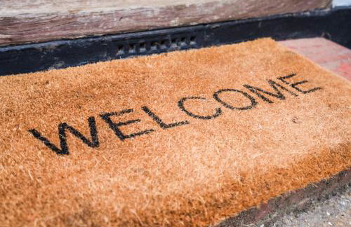 Cozy 3 Bedroom Terrace Cottage in Epsom - Photo 55