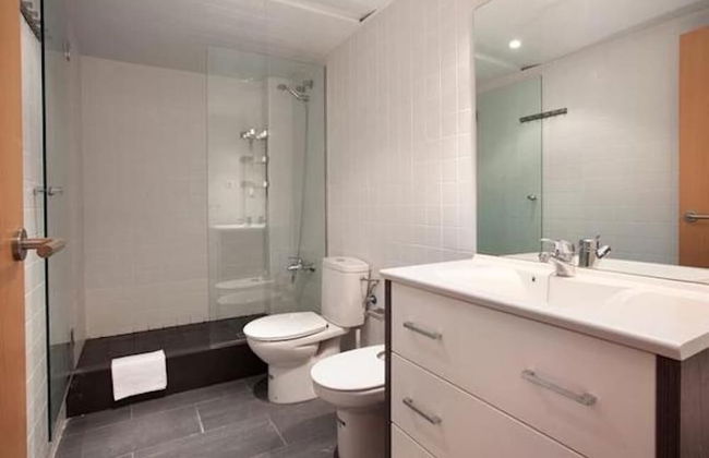 Spacious Apartment for Families Near Park Guell - Foto 14