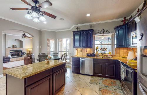 Blessing Farmhouse w/ Farm Views & Outdoor Living - Foto 10