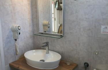 Elia Studios - Photo 46