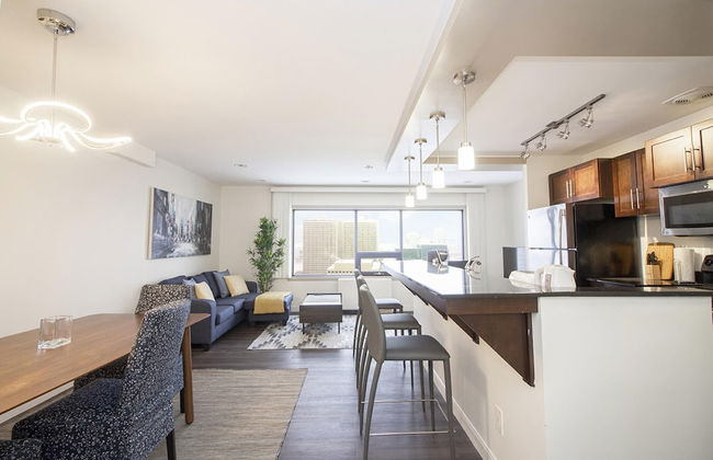 Luxurious 1bdrm Apartment With Parking and Wi-fi - Photo 16