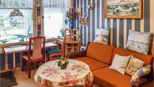 1 Bedroom Ocean Front Home In Loissin - Photo 2