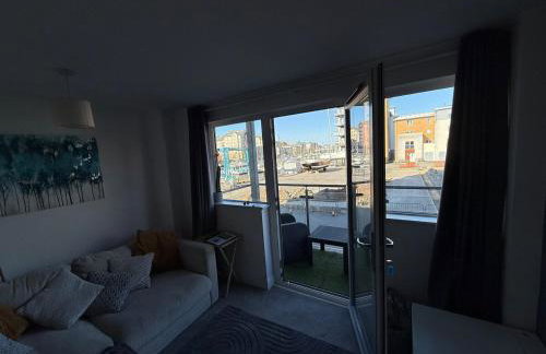 Stylish Marina Apartment with Stunning Views - Foto 5