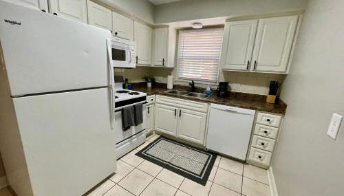 Cathedral 1-Walking Distance to UNMC - Photo 5