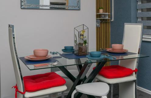 The Whitehouse M6, Junction 10 With Parking - Foto 10