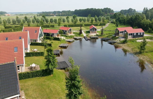 Cozy Furnished House with Garden near Nature Reserve - Photo 17