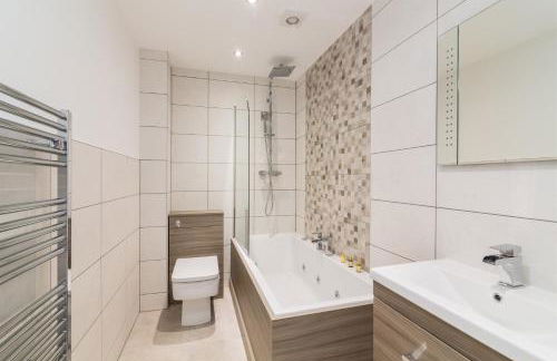 Houndsgate Court, Nottingham - Photo 14