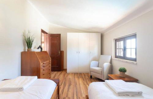 Aroeira Sunny Villa - Heated Pool extra cost - Foto 60