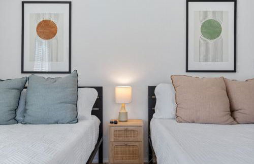 Luxury Austin Retreat w Pool, Games, Sleeps 12 - Foto 7