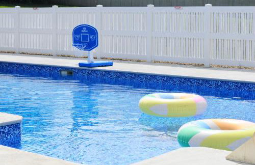 Country Comfort with Pool Family & Groups - Foto 3