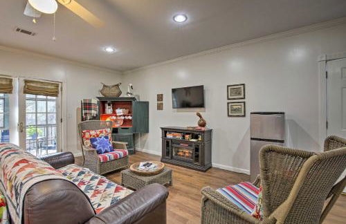 Cozy and Quiet Studio with Porch, Near Scenic Railway! - Foto 2