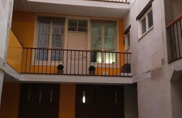 Grands Gîtes de charme avec jardin, lieu calme et paisible en plein coeur d'Arbois, linge inclu, lits faits à l'arrivée et ménage en fin de séjour - Foto 3