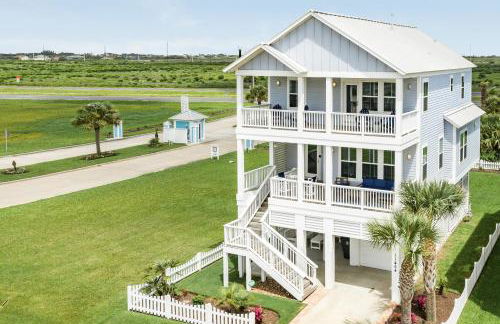 Seaside Haven - Photo 1
