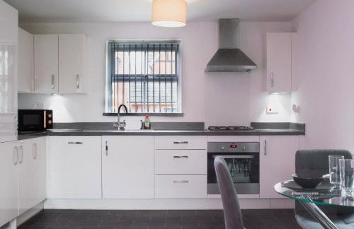 Contractors and Relocators Apt - Long Stay Savings - Fibre Optic Hi-Speed Wi-Fi - Multiple Free Parking Spaces - Netflix - Sleeps 4 - Foto 3