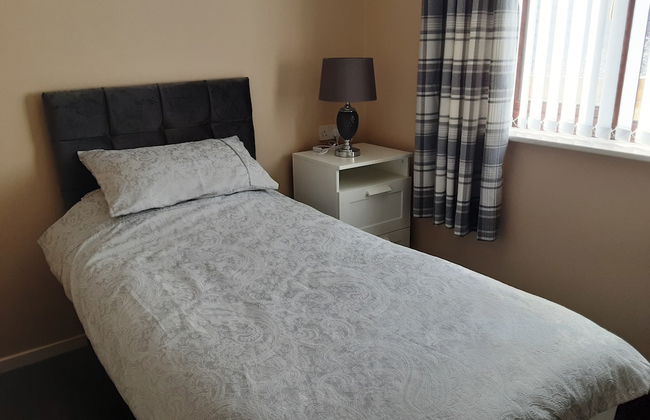 3-bed Bungalow Near Conwy Valley Close to Castle - Photo 2