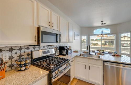 Avondale Home with Heated Pool and Putting Green! - Foto 7