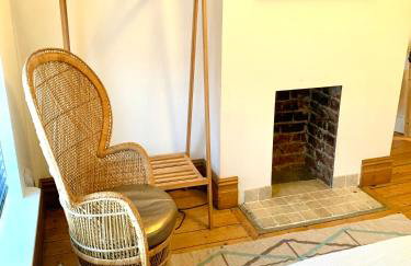 Stylish comfortable home with free parking - Foto 21