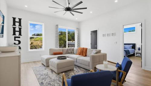 Expansive Deck, Private Dock, Boat Slip and Stunning Views - Foto 2