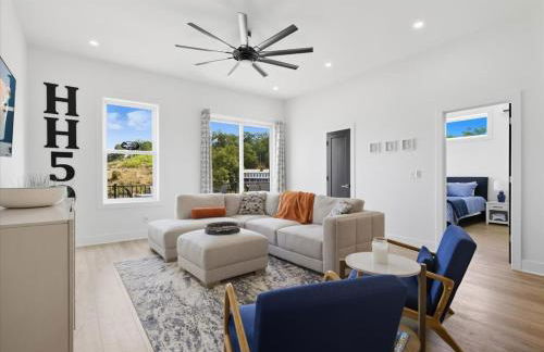 Expansive Deck, Private Dock, Boat Slip and Stunning Views - Foto 2