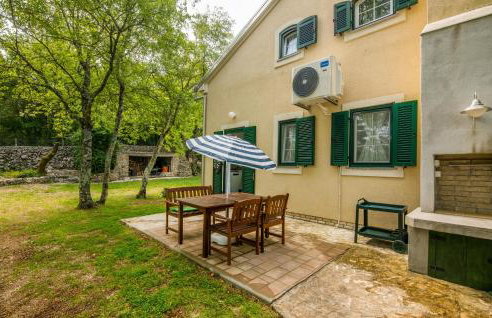 Amazing Home In Ostrobradic - Foto 19