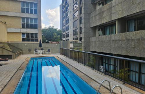 Modernidade e Charme no coração da Savassi - Foto 7