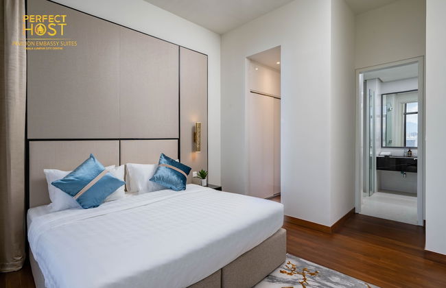 Pavilion Embassy Suites KL by Perfect Host - Photo 9