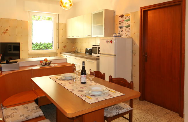 2 bedroom Apartment in Caldonazzo with garden and terrace - Photo 3